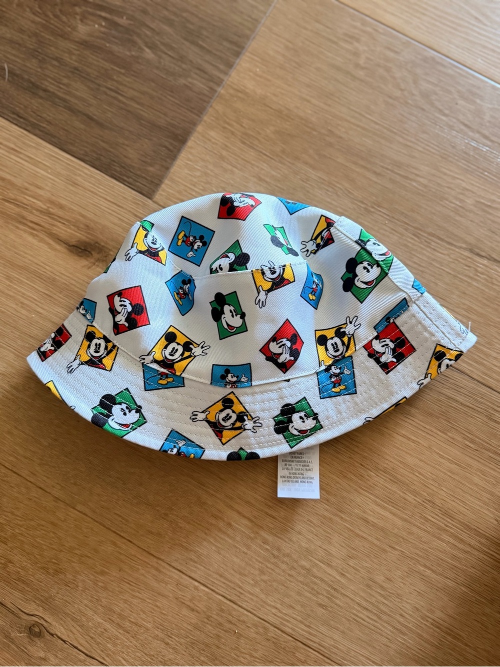 Disney Parks Hat Mickey Mouse Reversible Bucket Hat adult Size One Size NWOT
